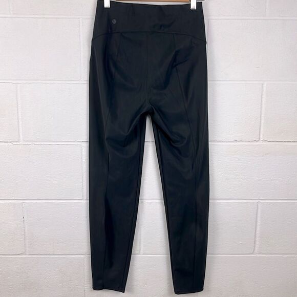 Lululemon women’s here to there HR black 7/8 pull on pant size 8 - Picture 4 of 6